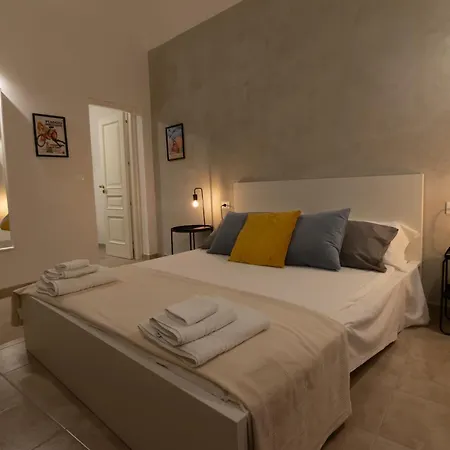 R-home Exclusive Guest house