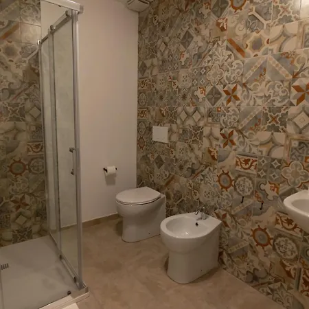 R-home Exclusive Guest house *