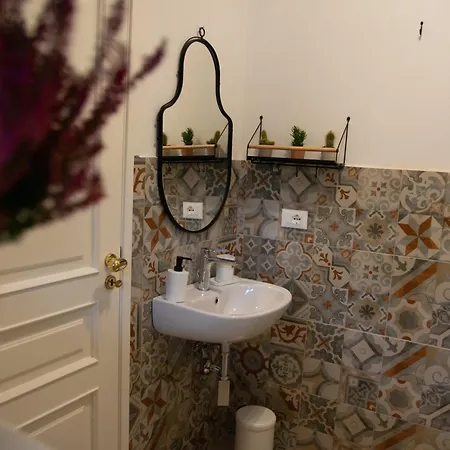 R-home Exclusive Guest house *