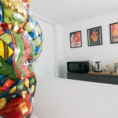 R-home Exclusive Katanya